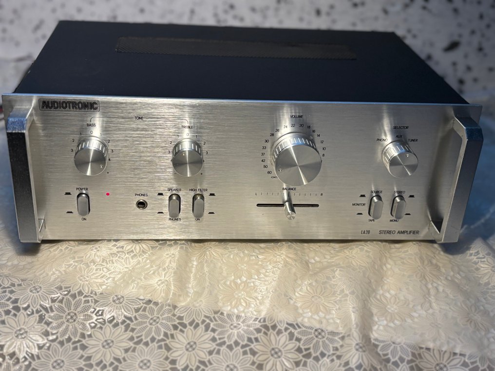 Audiotronic - LA20 Stereo Amplificatore stereo a stato solido #1.0