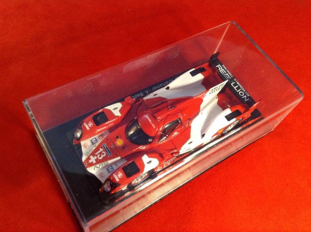 Spark 1:43 - Machetă mașină de curse - ref. #S4207 Rebellion R-One Toyota LMP1 Le Mans 2014 #13 Krailhamer/Belicchi/Leimer - Calitate excelentă - ediție limitată - dificil de găsit astăzi. #1.0
