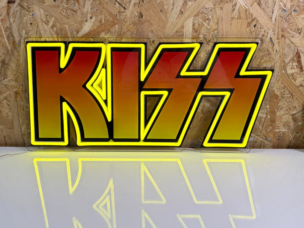 Kiss - Neon light sign - Plexi #1.0