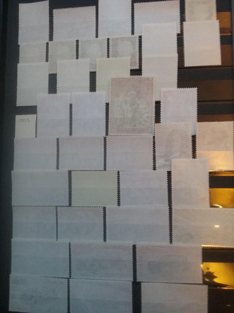 Monaco 1974/1981 - Monaco. 8 hela år. Nya frimärken. Från 1974 till 1981. 23 foton. - YVERT ET TELLIER #3.2