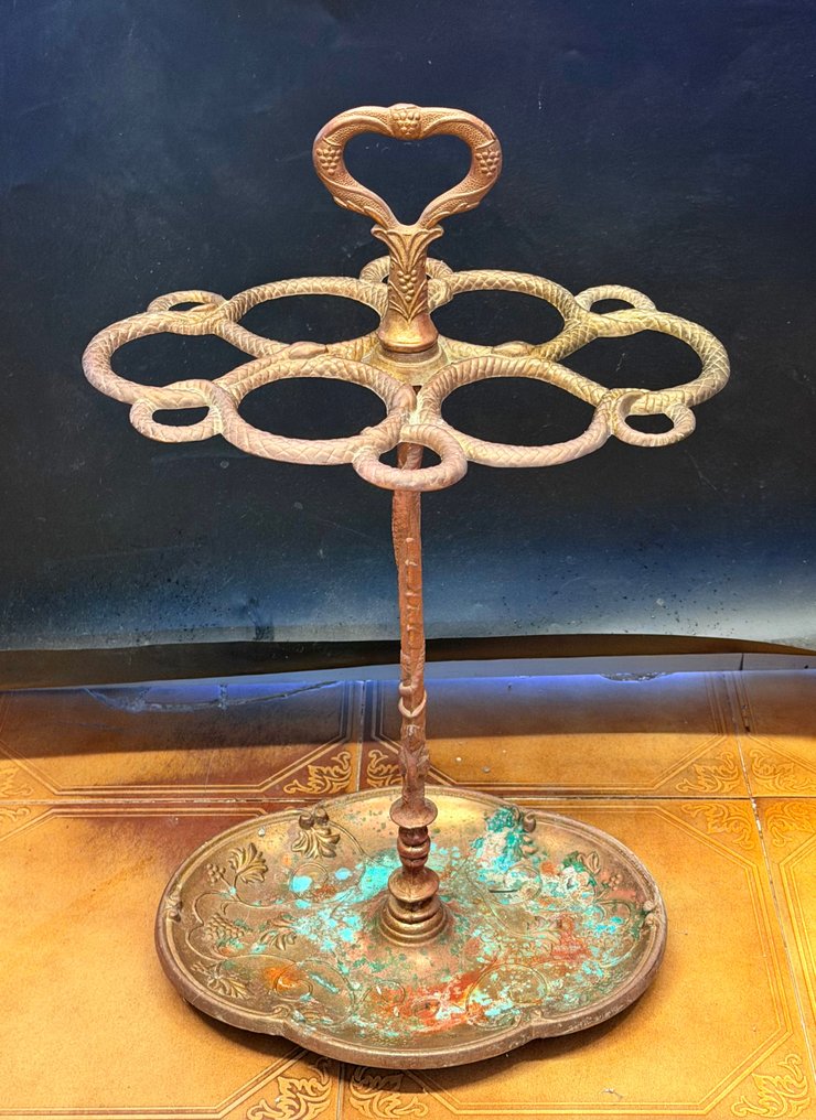 Ständer - Schlangenbändiger - Bronze #1.0