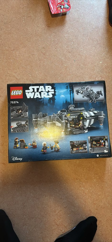 Lego Set - 75374 - Star Wars - The Onyx Cinder #2.1