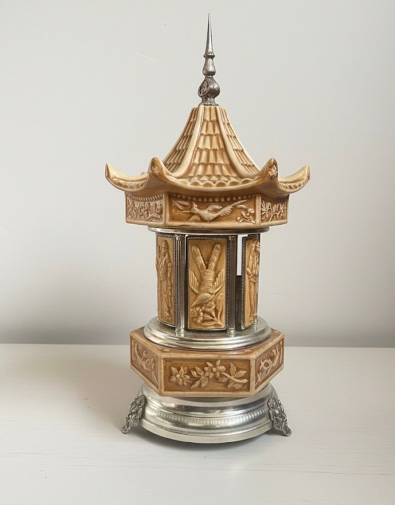 Reuge - χωρίς τιμή ασφαλείας - Μουσική συσκευή τσιγάρων - Κεραμικό, Μέταλλο #1.0