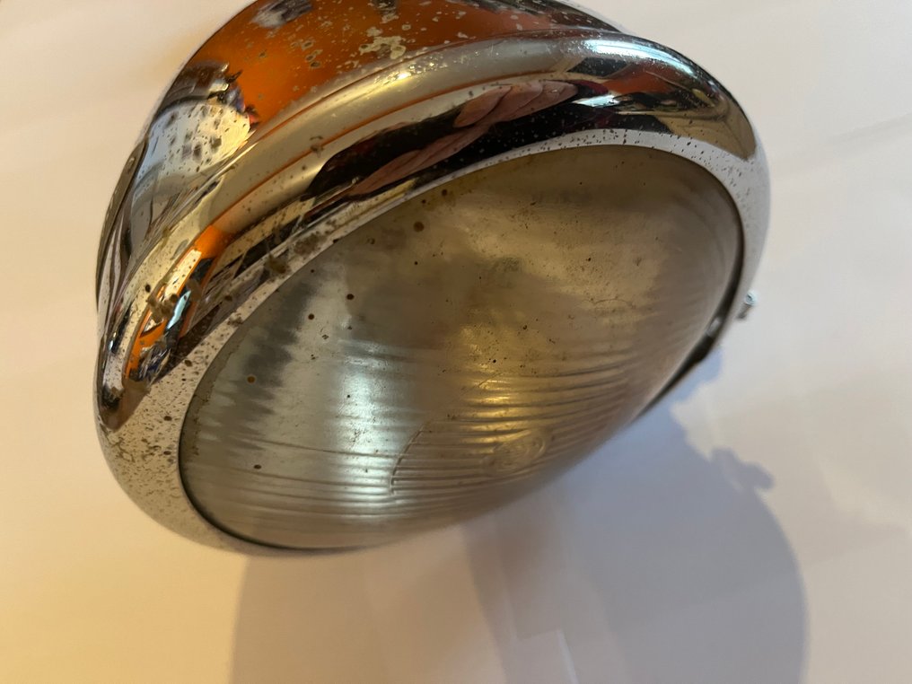 Car lamp - Auto Reelt - phare fouilleur - 1950 #1.0