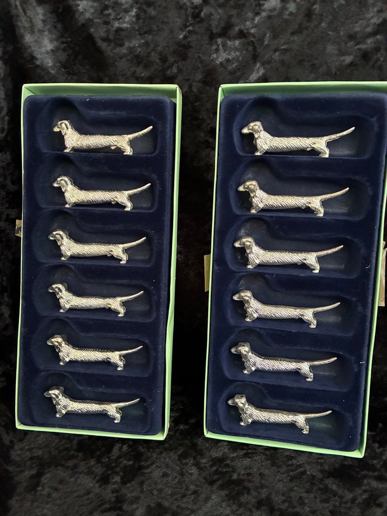 餐刀架 (12) - 金属 - 12只腊肠犬测量员 #1.0