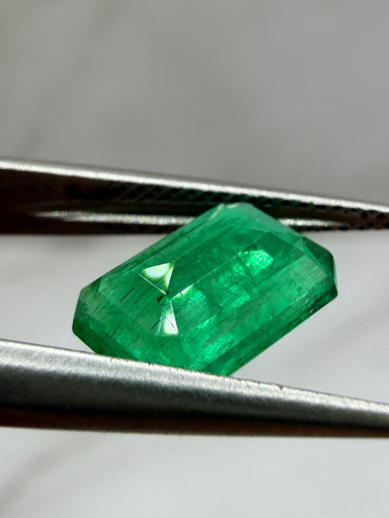 没有保留价 - 1 pcs  绿色 祖母绿  - 1.82 ct - 国际宝石研究院（IGI） - 天然翡翠 #3.2