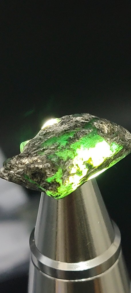 Emerald Rough- 5.1 g - (1) #1.0