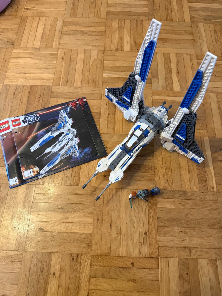 LEGO Set - 9525 - Star Wars - Pre Vizslas Mandalorian Fighter #1.0