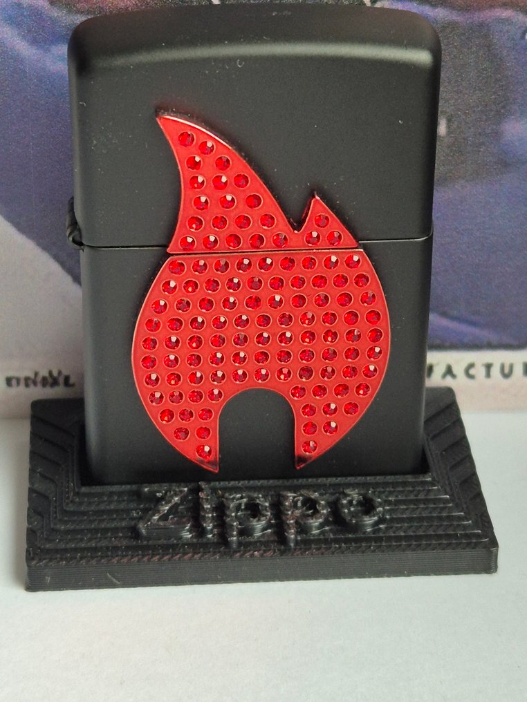 Zippo - 芝宝 - Bling Flame Emblem - 没有保留价 - 打火机 - 钢材（不锈钢） #4.3
