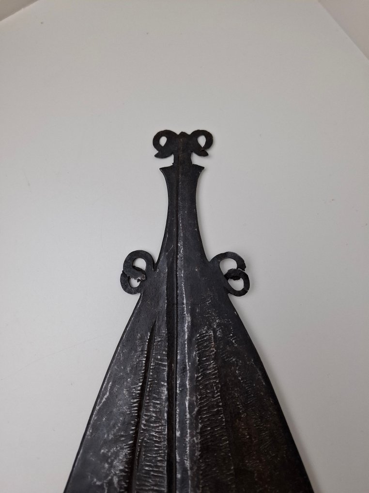 Ένα σφυρηλατημένο σιδερένιο νόμισμα/δόρυ. - Mbole - Λαϊκή Δημοκρατία του Κονγκό #1.0