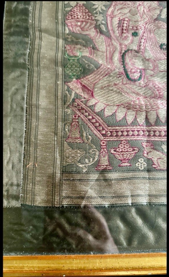 Εικόνα Ζάρι-Μπροκάτ με τον Γκανέσα – Χειροποίητα χρυσά και ασημένια νήματα, Βαρανάσι - Ινδία - Ινδική υφαντική τέχνη #1.0