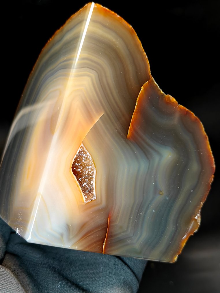 大型玛瑙装饰用，具有细腻的多彩条纹 - 高度: 17 cm - 闊度: 10 cm- 2700 g #4.3