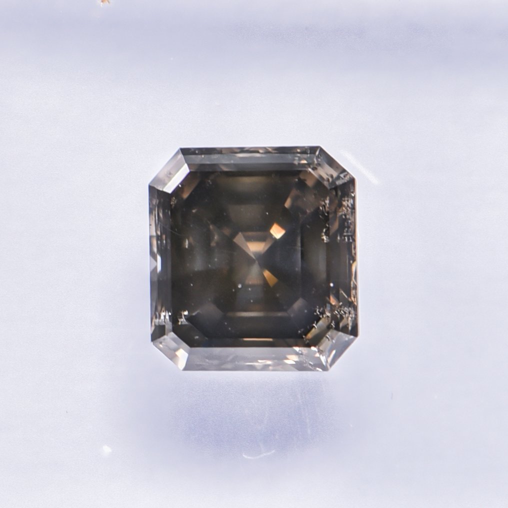 No reserve price - 1 pcs Diamond (Natural coloured) - 0.71 ct - Emerald - Fancy deep Brownish, Greenish Yellow - SI2 - International Gemological Institute (IGI) - VG VG #2.1