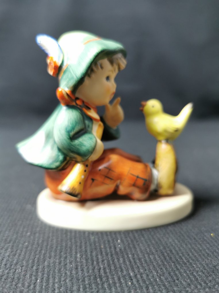 小雕像, Vintage Hummel Goebel - Statuetta "S stimmt net Singing Lesson" #63 - TMK7 - 8 cm - 瓷器 #1.0
