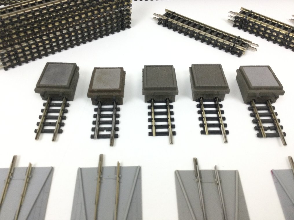 Minitrix N - 49/02/03/04/05/06/07/12/14/17/18/27/28/72/74 - Γραμμές τρένου μοντελισμού (114) - Μεγάλα κομμάτια ράγες, ευθείες και καμπύλες. #4.3