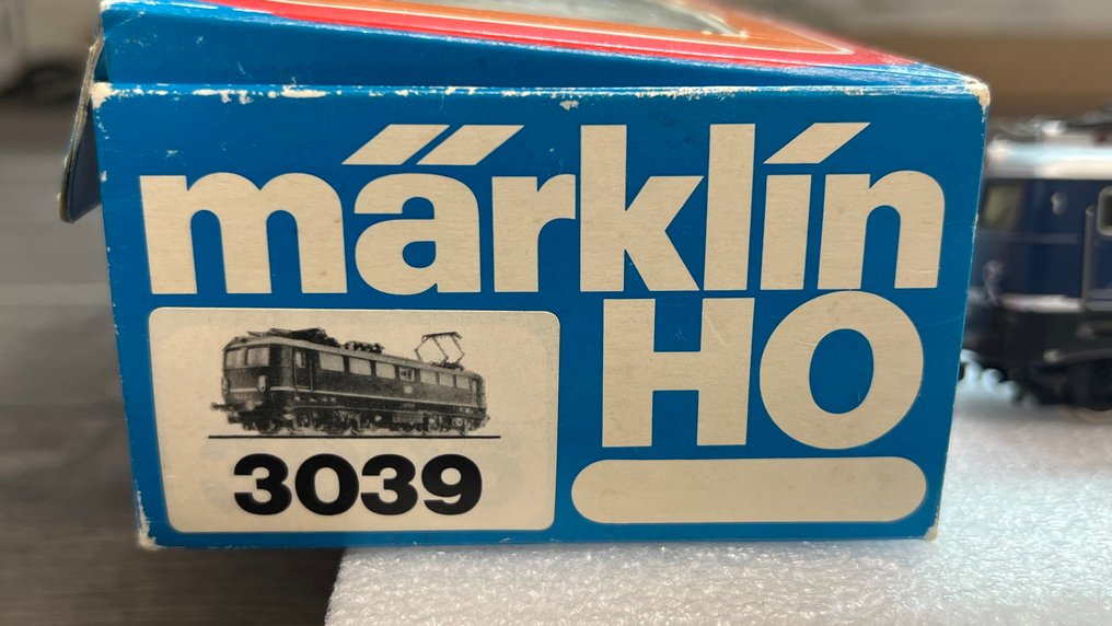 Märklin H0 - 3039 - Locomotiva elétrica (1) - BR110 - DB #4.3