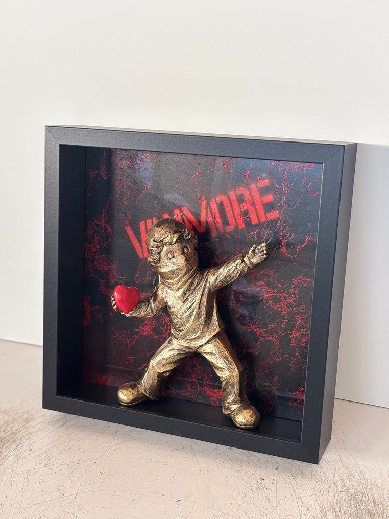 Rob VanMore - VANMORE Love Thrower #1.0