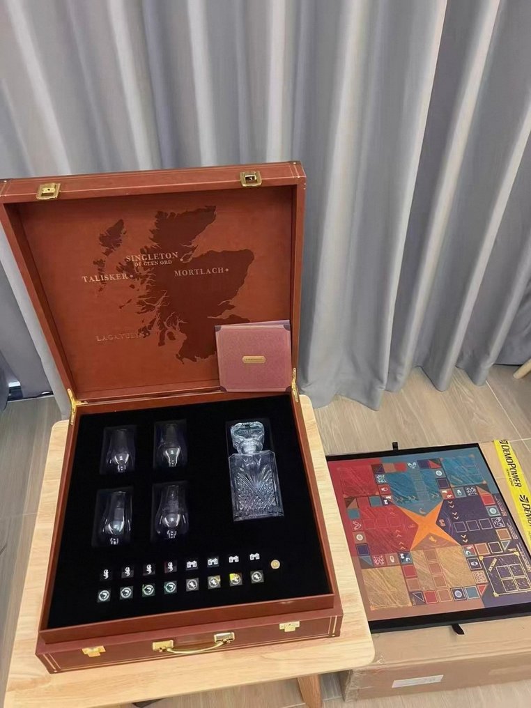 Diageo Whisky Odyssey – Board Game Set with Glasses Decanter and 4 Distillery Glasses  - N/A #1.0