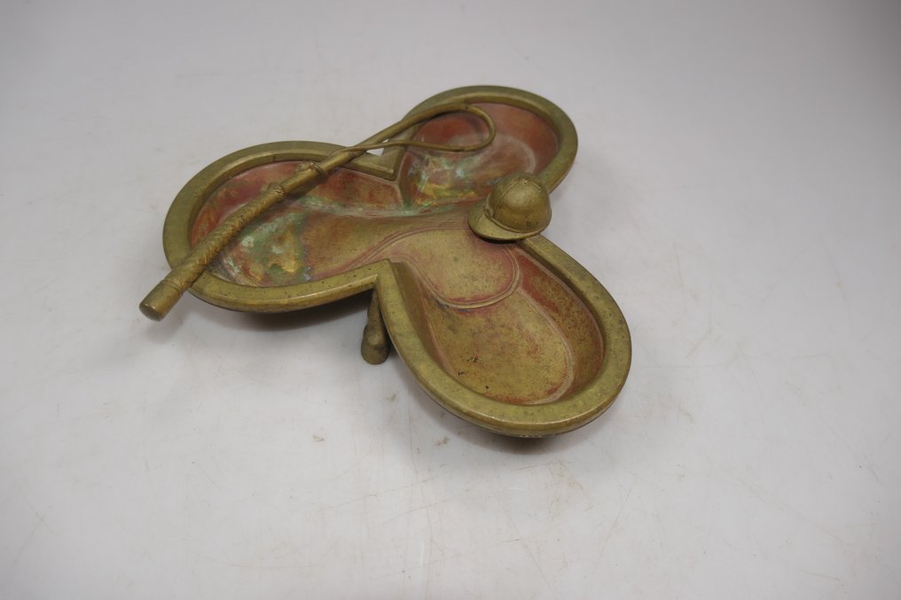 Platter - Bronze - Scale on horse hooves #4.3