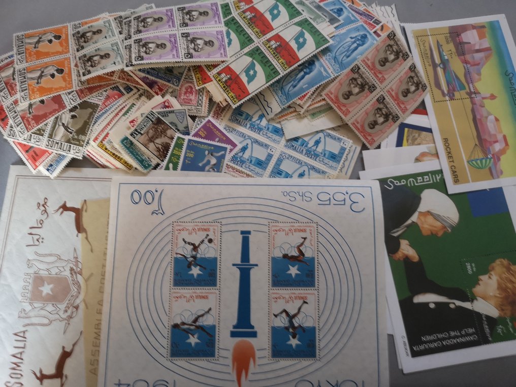 Somalia  - Collection of Somalia consisting of series in quartines, single series, and BF, MNH**. - sassone #1.0