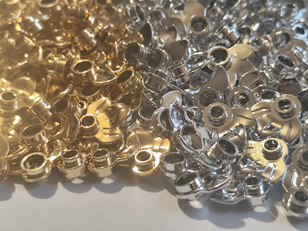 LEGO 零件 - Lego custom MIX Plant Plate, Round 1 x 1 with 3 Layered Leaves -  168 pcs chrome silver, chrome gold #1.0