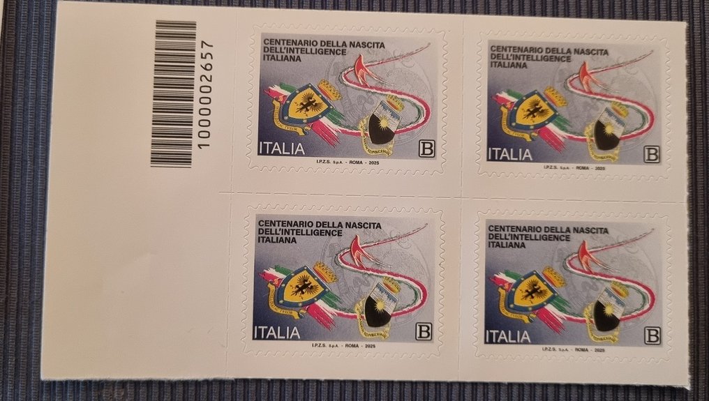 Italy 1999/2025 - Poste Italiane collection of sets of four stamps with a barcode #4.3