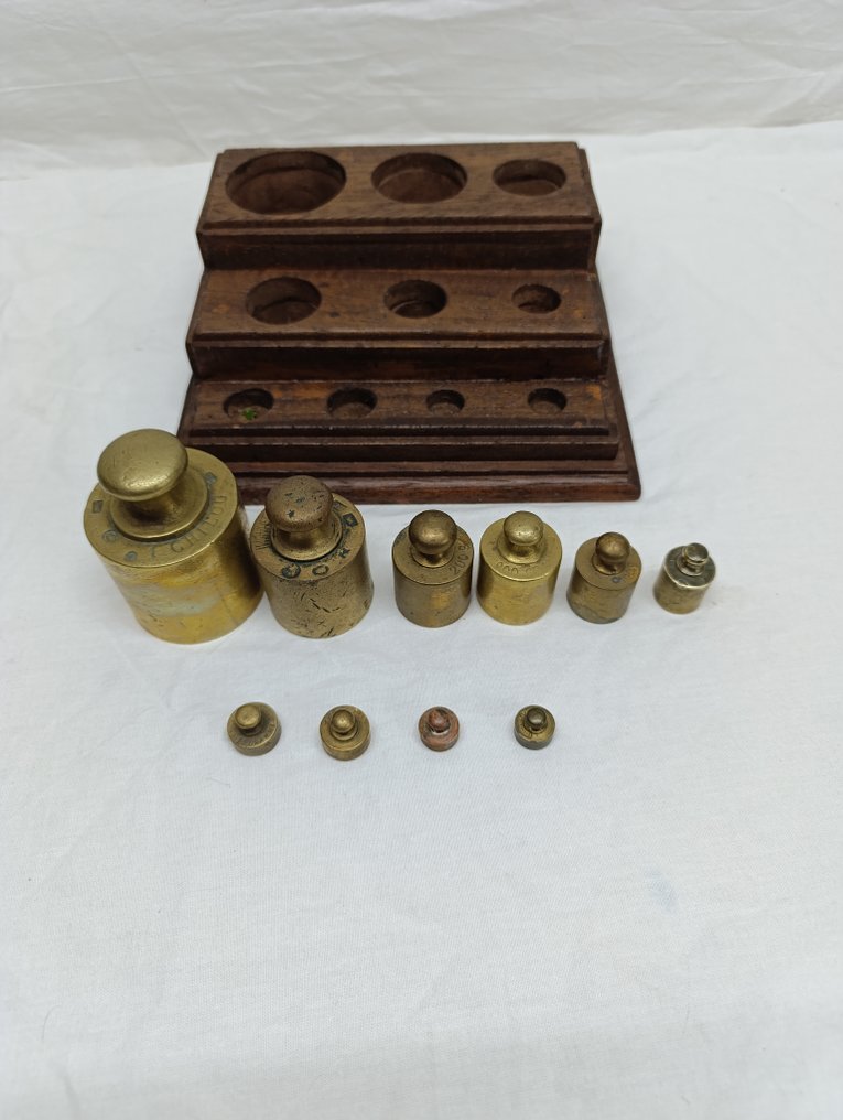 Egymásba illeszkedő csésze súlyok - Sárgaréz, Fa - 1950/60 #4.3