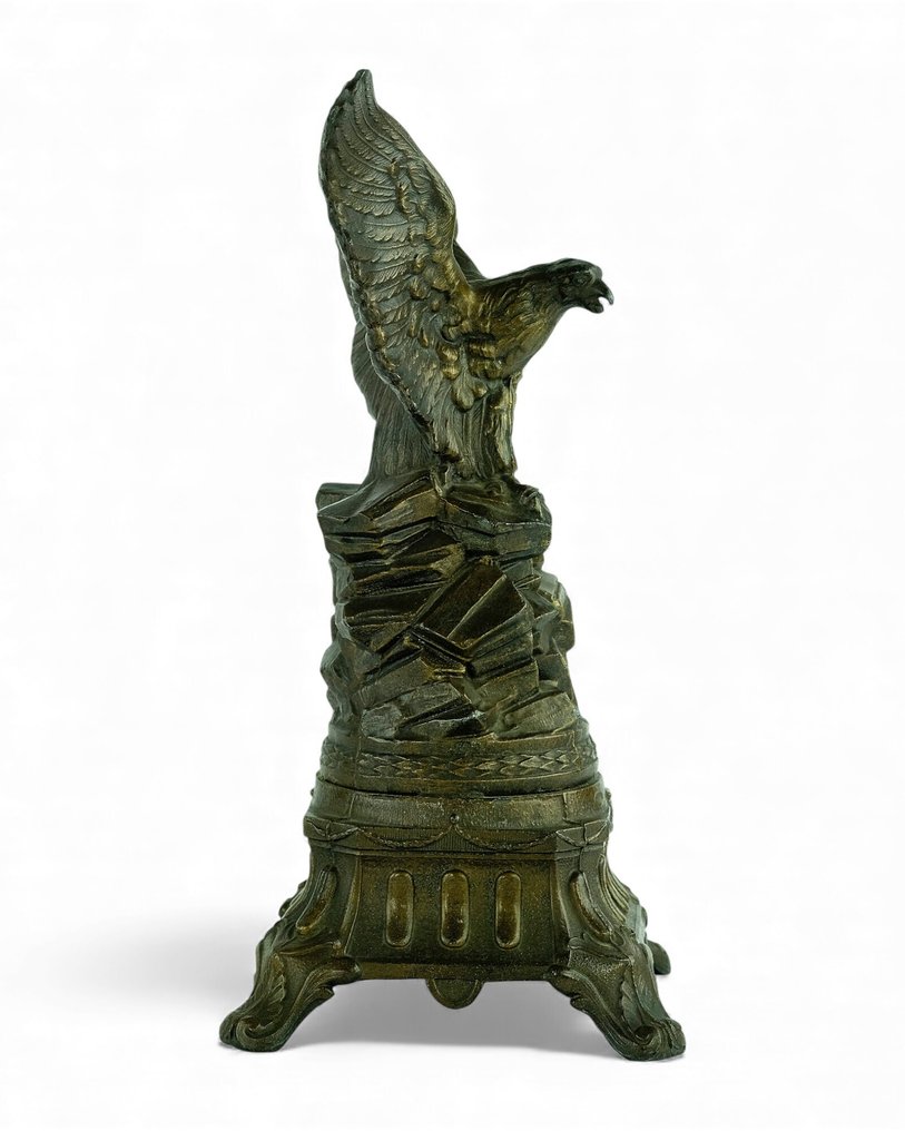 Skulptur, Eagle on Rocks - 36 cm - Råzink #3.2