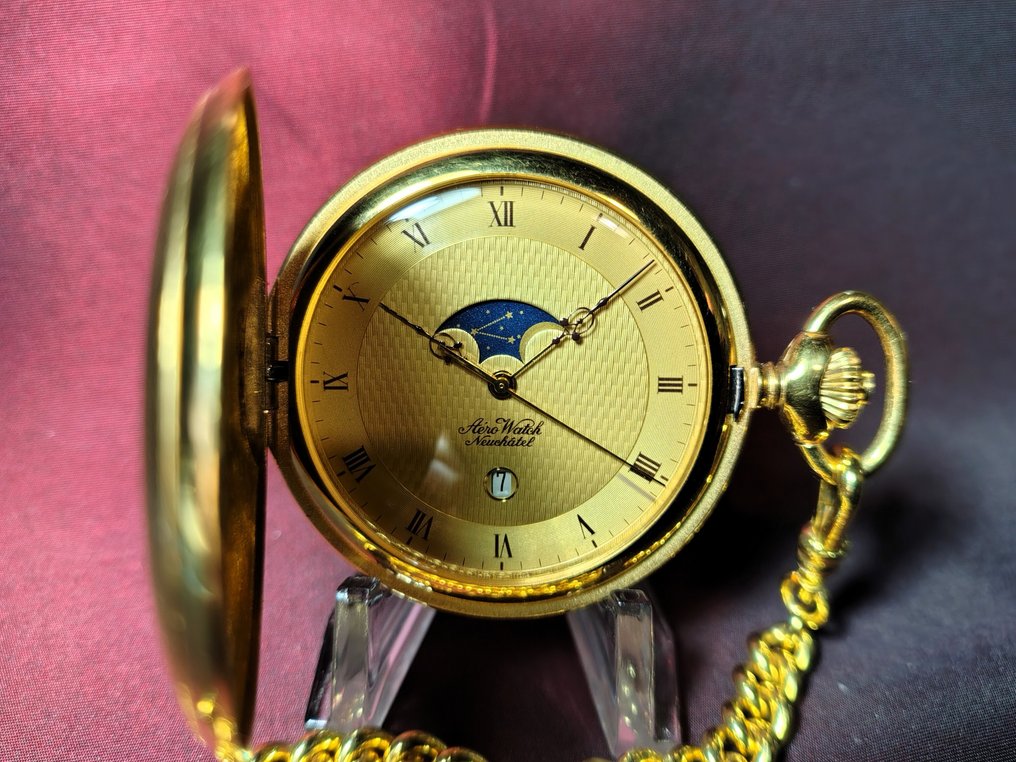 Aero Watch Newchatel - Moon phase and calendar - 1990-1999 #3.2