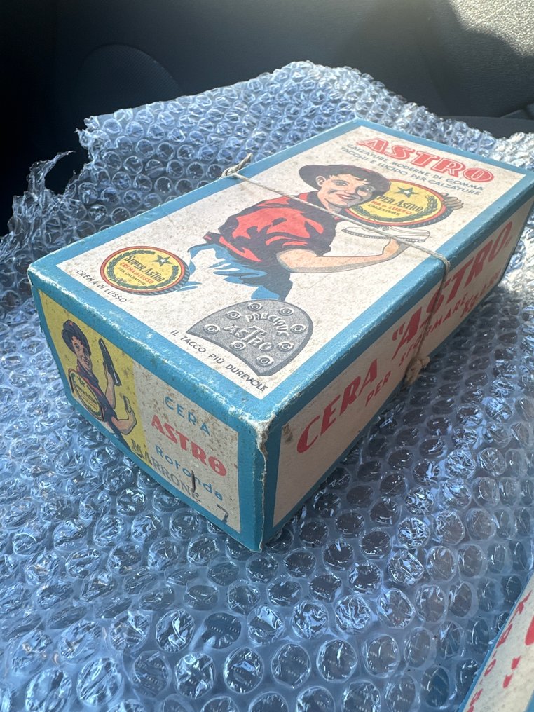 astro - Cutie - Ceară #2.1