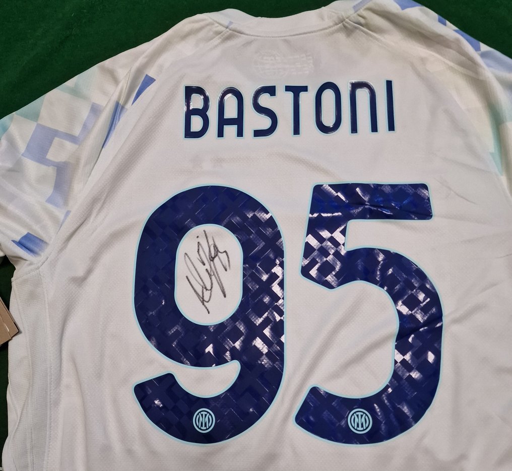 Inter Milan - Alessandro Bastoni - 2025 - Maglia da calcio #2.1