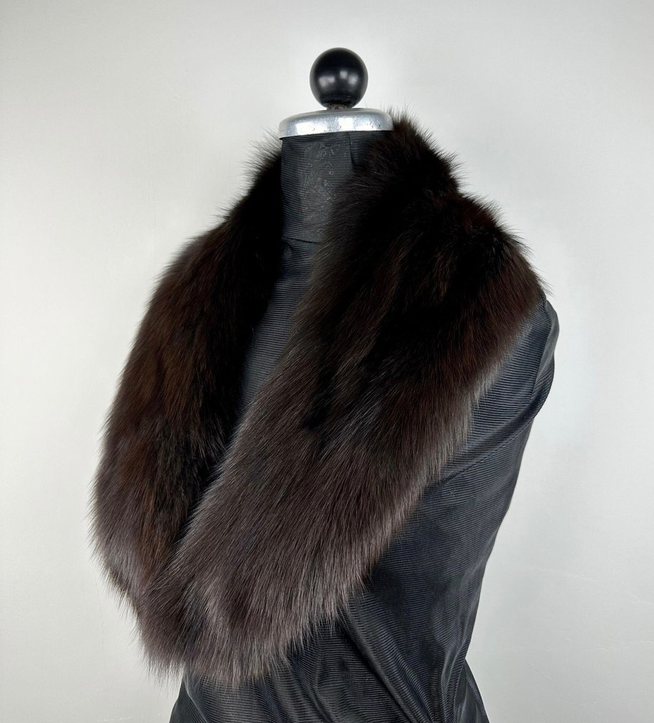 Artisan Furrier - Dark brown - Fox Fur Collar - Scarf #1.0