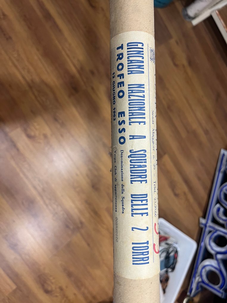 Lobogó - Vespa Club - Olaszország #2.1