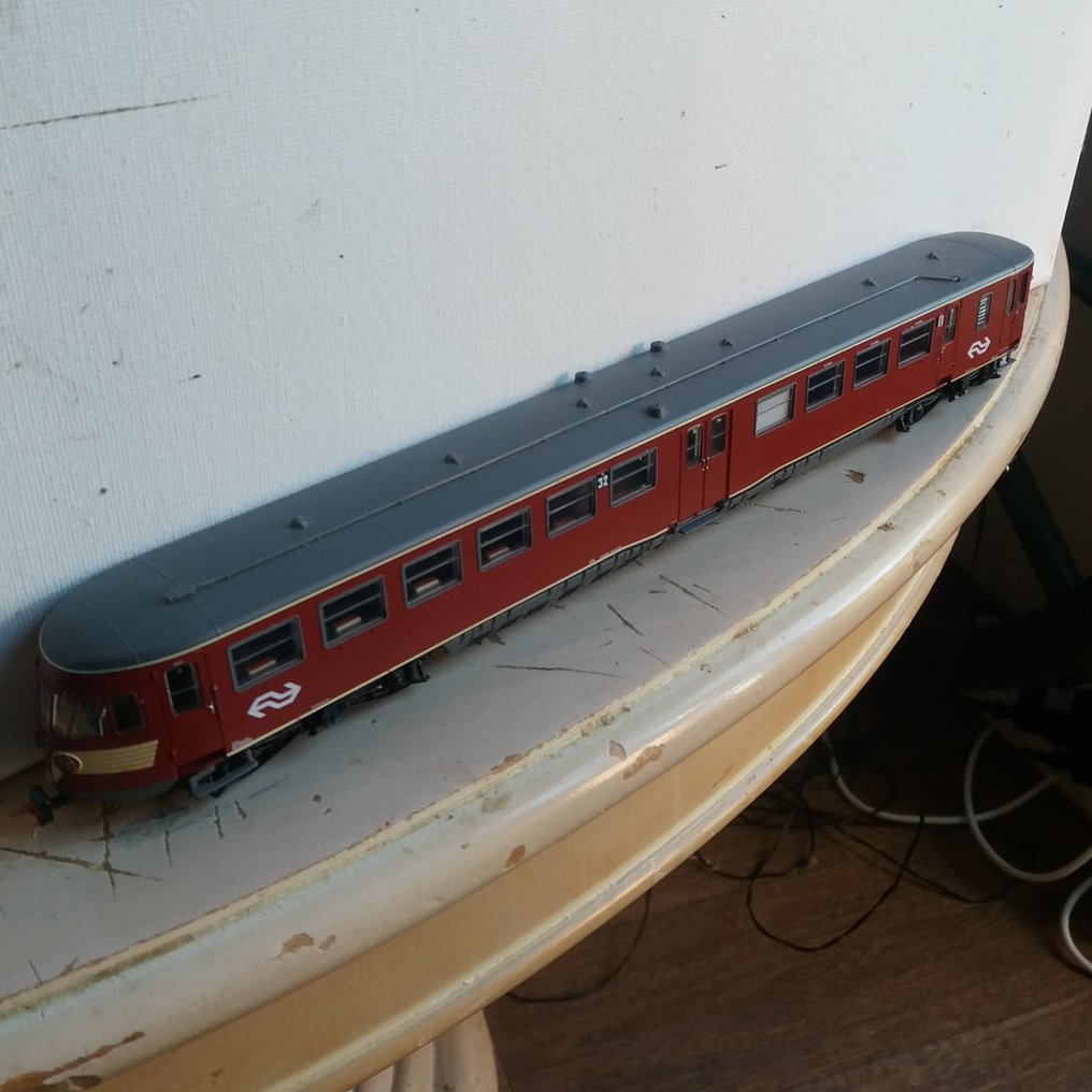 Artitec H0 - Πετρελαιοκίνητη μηχανή τρένου (1) - Diesel-motorrijtuig DE1 αρ. 32 - NS #1.0