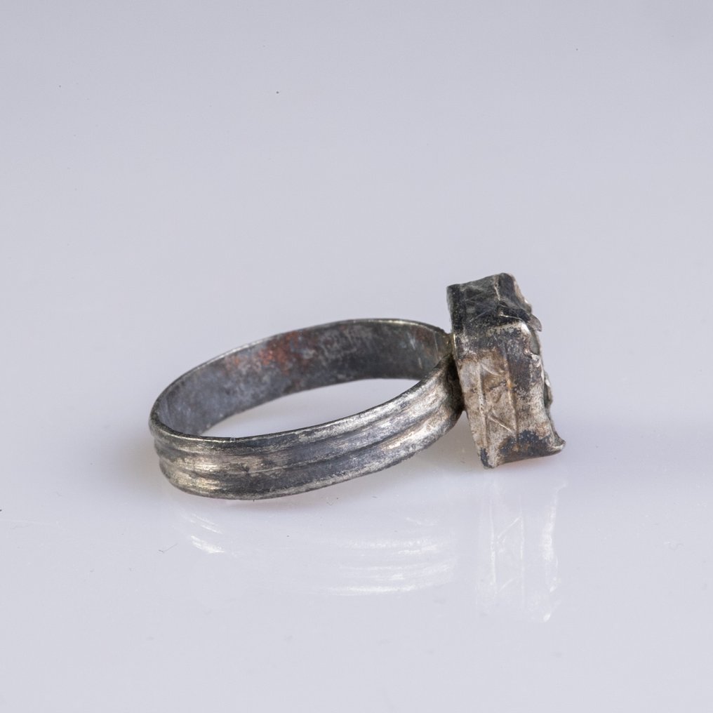 Μεσαιωνική Ασημί Δαχτυλίδι - Με γυαλί - Φορητό  (χωρίς τιμή ασφαλείας) #2.1