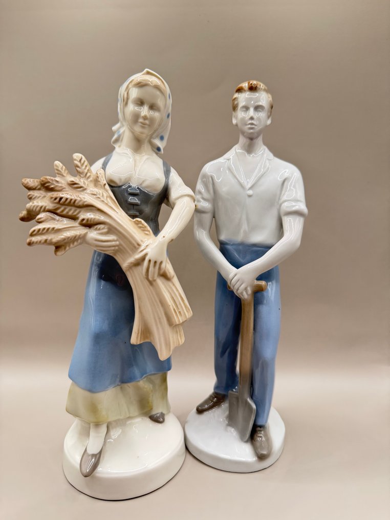 Carl Scheidig - 雕像 - 25 cm - 瓷器 #1.0