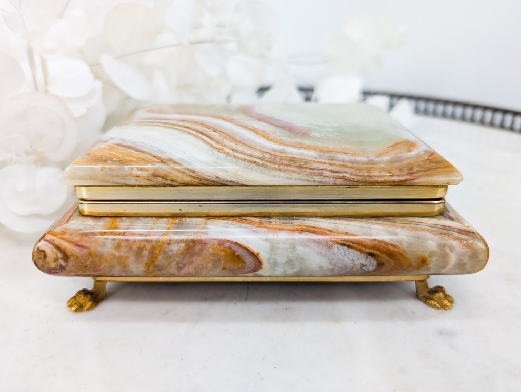 Belle boîte à bijoux en marbre d'onyx vert, pieds pattes de lion en laiton doré - Ékszeresdoboz - Sárgaréz, Ónix #3.2