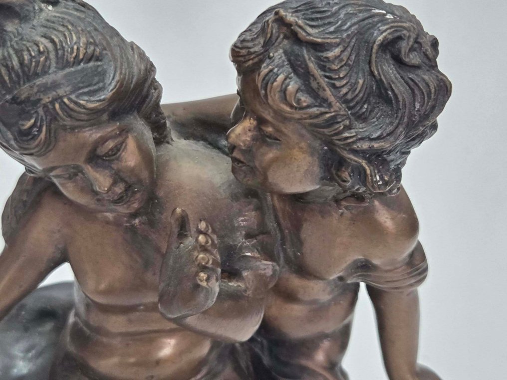 Rzeźba, Trust - 1 kg - 27.5 cm - Brąz patynowany #2.1