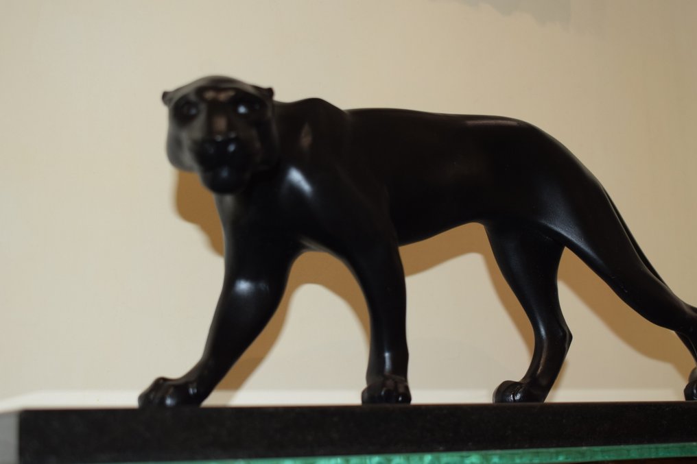 M.FONT (attr.) - Sculpture, PANTHERE - 50 cm - Granit - 1930 #1.0