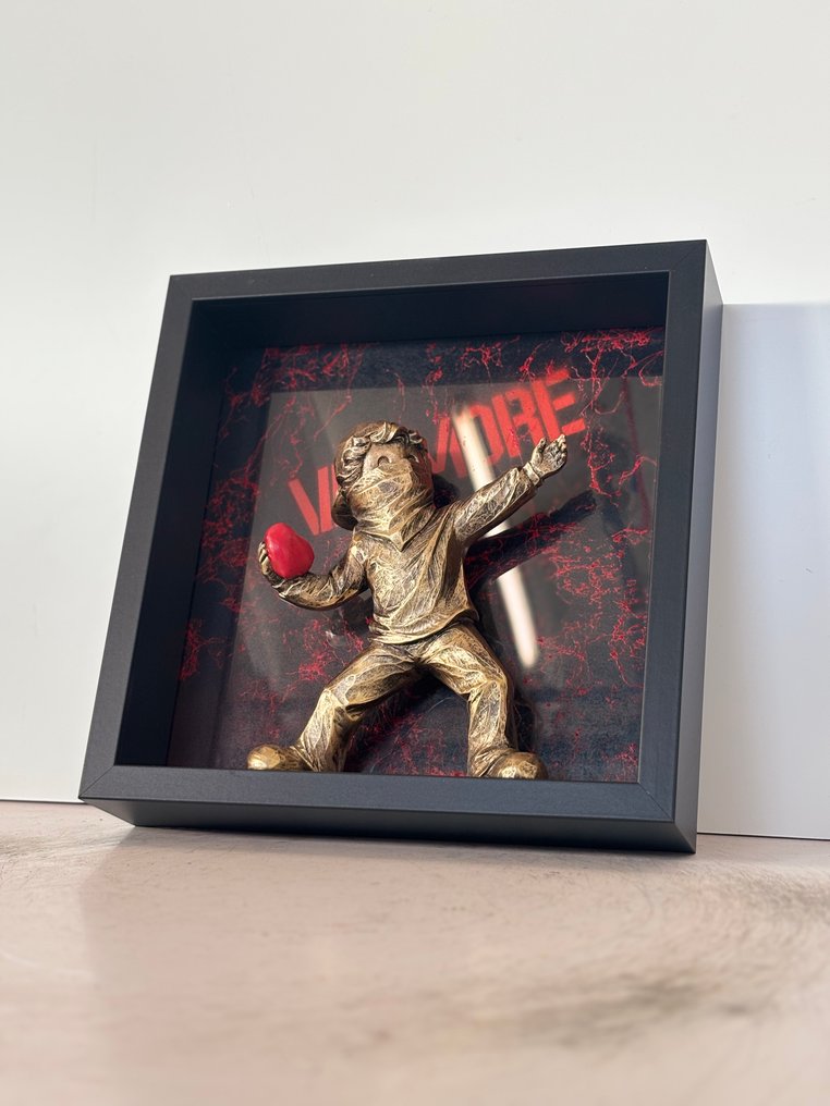 Rob VanMore - VANMORE Love Thrower #1.0