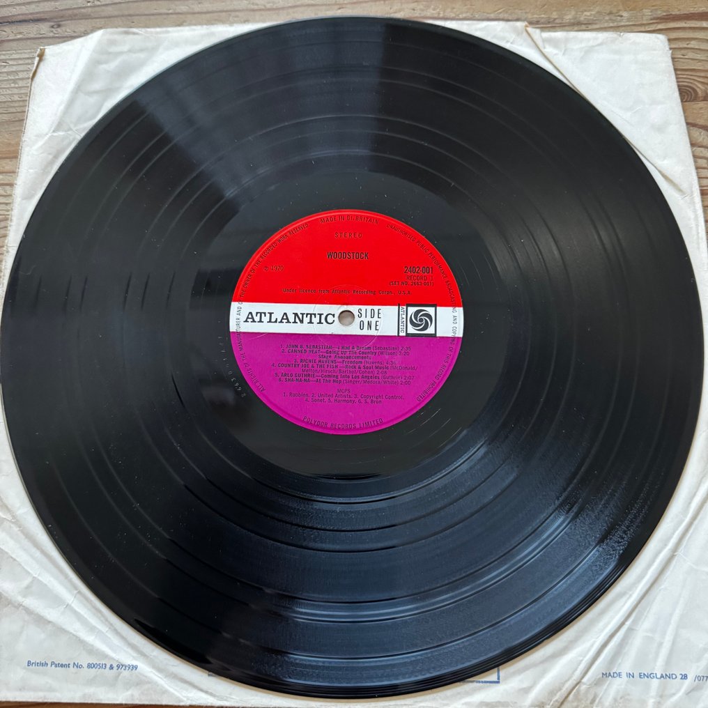 Woodstock & Related - Woodstock  [3 LPs]- original soundtrack [first UK pressing on red/plum labels] - 3 x LP 專輯（三專輯） - 立體聲 - 1970 #4.3