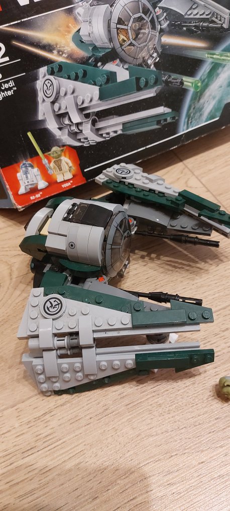 LEGO Set - 75168 - Star Wars - Yoda's Jedi Starfighter #2.1