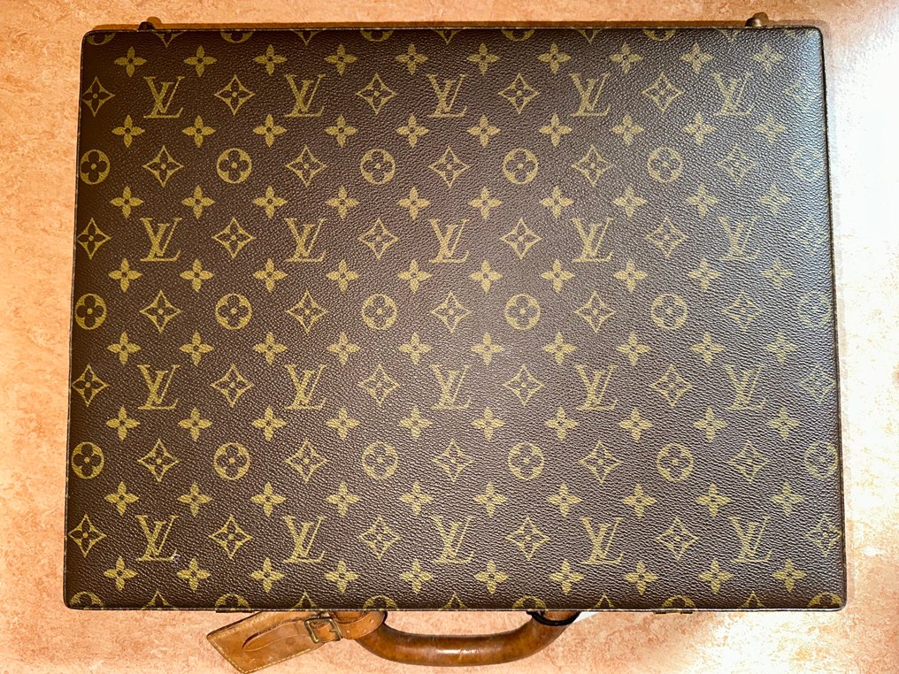 Louis Vuitton - Suitcase #1.0