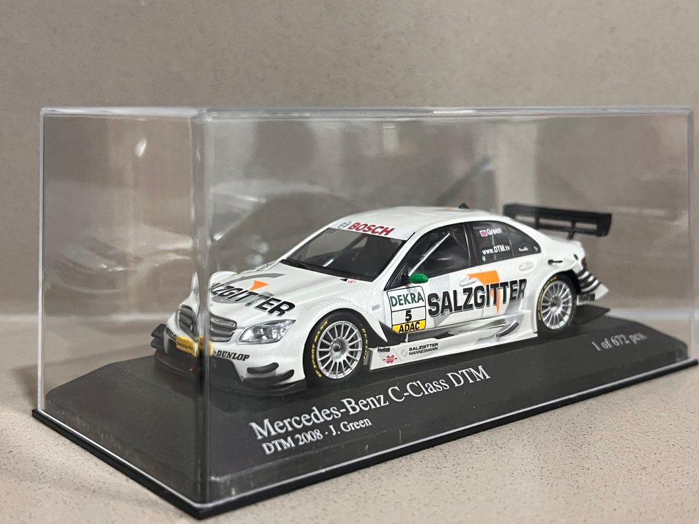 Minichamps 1:43 - 模型汽车 (2) - Lot of 2 x Mercedes DTM; - 梅赛德斯-奔驰C级与CLK #2.1