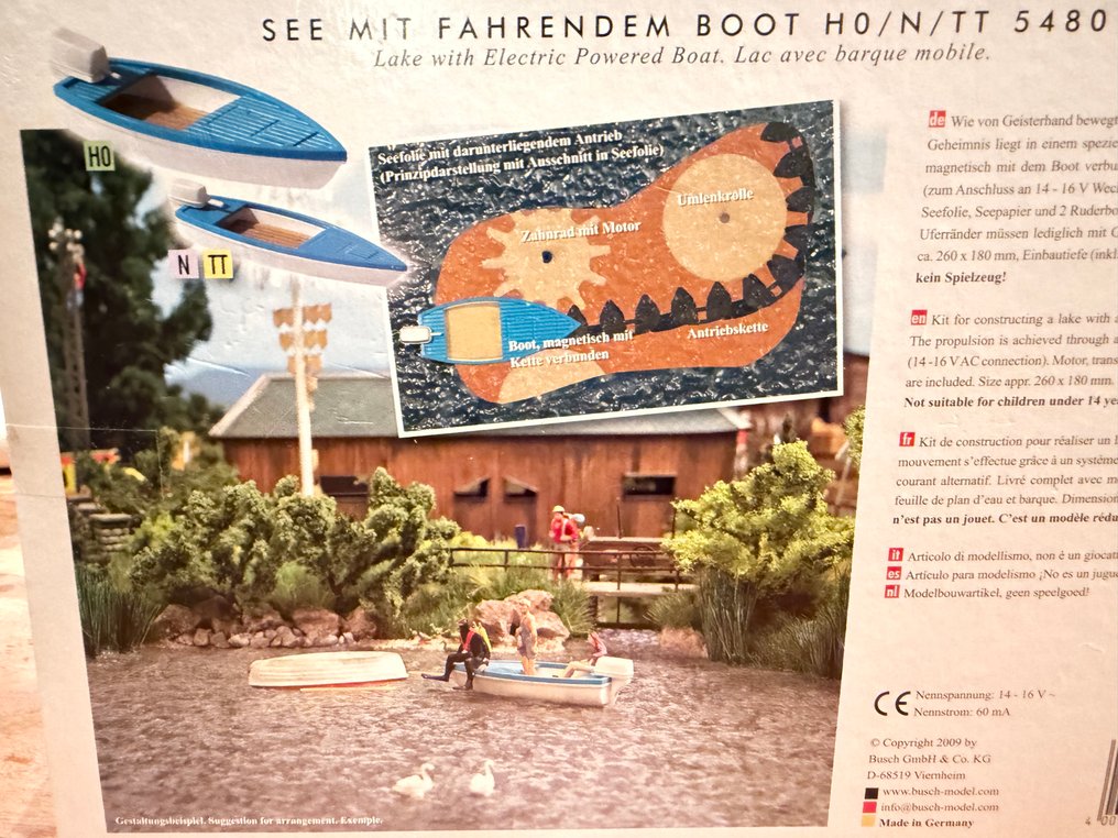 Busch H0 - Modellbahnbausätze (1) - Busch 5480 Meer mit beweglicher Boot, Kit mit Motor #2.1