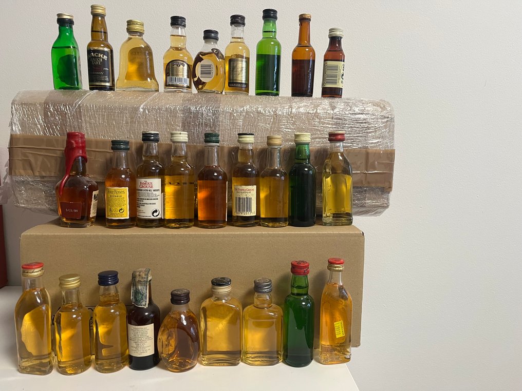 Various Scotch Whisky & American Whiskies - Miniature  - 5cl - 27 pullojen #2.1