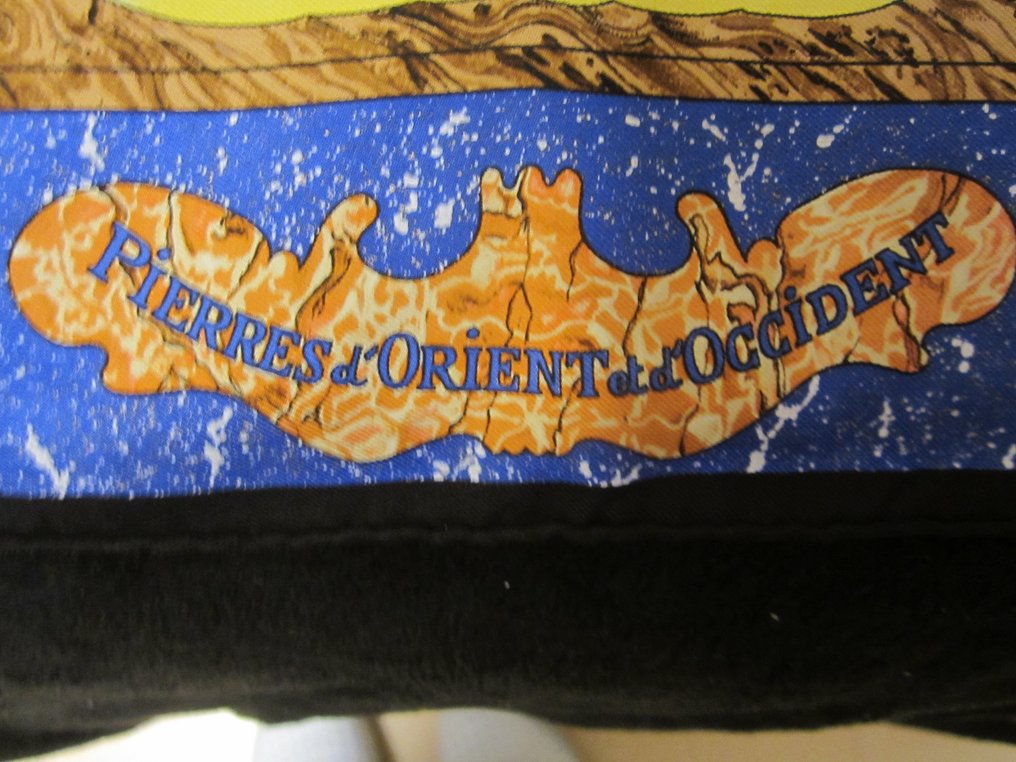 Hermès - Pierres d'Orient et d'Occident DE ZOE PAUWELS 1988 SOIE - Foulard #4.3
