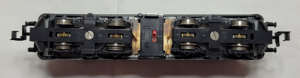 Minitrix N - Villamos mozdony (1) - E-Lok 140 854-1 - DB #4.3