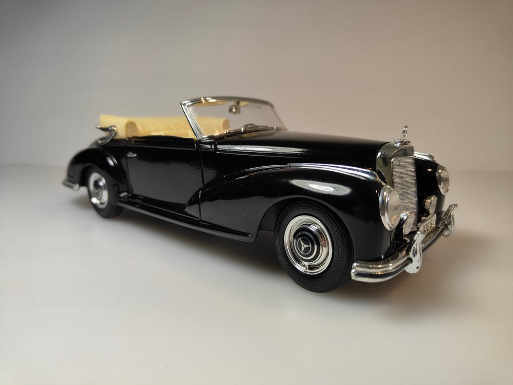 Maisto 1:18 - 模型汽车 - Mercedes 300 SC convertible - 1955 - 由Master Toy推出的特别版系列,无底价! #2.1