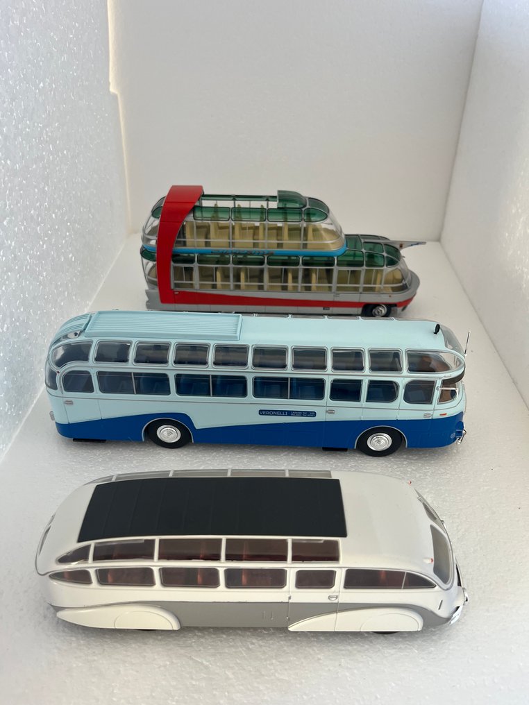 Altaya 1:43 - Model autobusu (3) - Set di 3 autobus d'epoca in scala: Coach panoramico a doppio piano trasparente; Autobus Veronelli; #1.0